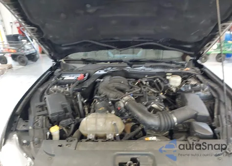 2016 Ford Mustang V6 z USA, uszkodzony, nr VIN 1FA6P8AM9G5251298